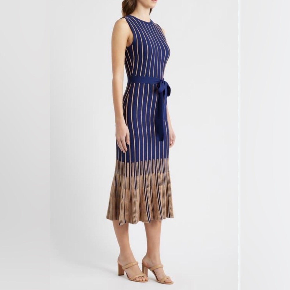 FREEMARKET Tie Belt Knit Dress in
Blue